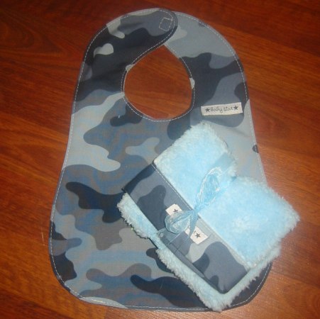 Baby Star Camo bib/Burp Set